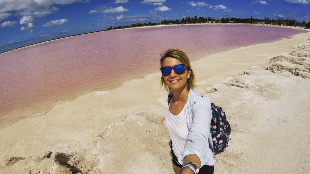The pink lakes of Las Coloradas - So pink!